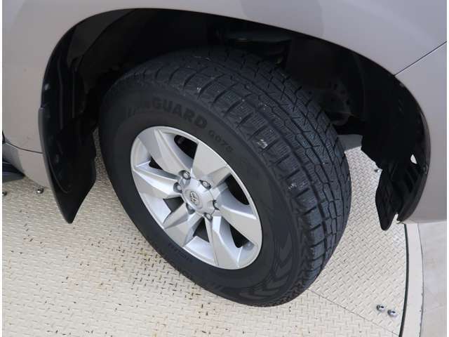 265/65R17タイヤ＋純正アルミホイール  　※スタッドレスタイヤでの御納車になります