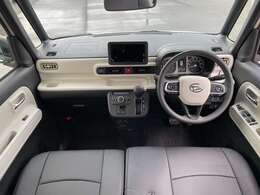 【インパネ全体】全方位で視界が広く、高い目線で運転もしやすいです！