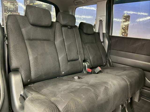 車内もキレイで嫌な臭いもありません☆車内の臭い、汚れが気になる方は内装のスチームクリーナーも施工可能です♪