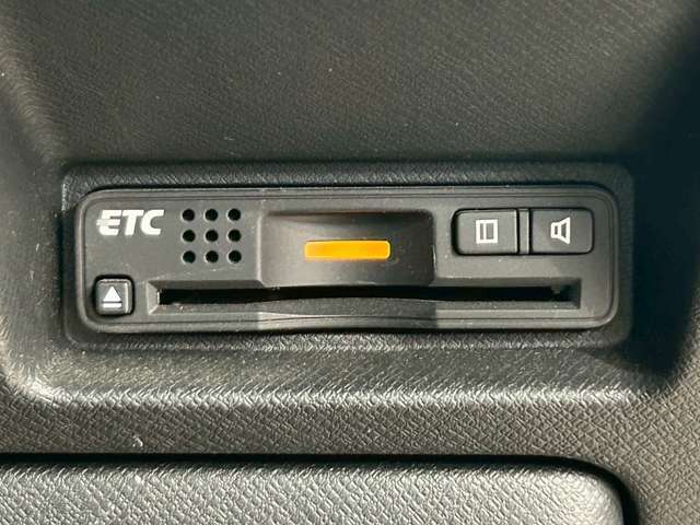 【ビルトインETC】装備済み☆長距離ドライブの必需品！高速道路の料金所も楽々通過できますね♪