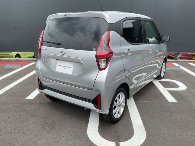 この度は弊社在庫車両をご覧頂き、誠にありがとうございます。「安心・信頼・満足」をお届けするNISSAN　U-CARS愛知日産春日井センターです。