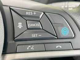 【プロパイロット】高速道路での長距離走行が楽に！！渋滞時と巡回走行のシーンで、アクセル・ブレーキ・ステアリングを自動で制御し、長距離運転の負担を軽減してくれます♪