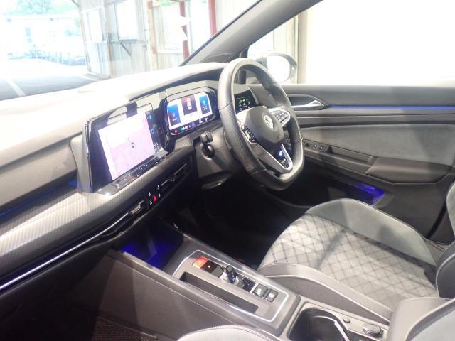 気分に合わせて車内の雰囲気を変えることが出来ます。