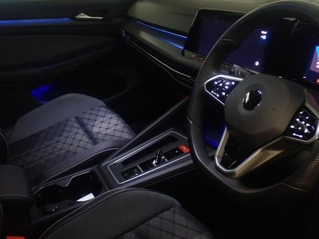 気分に合わせて車内の雰囲気を変えることが出来ます。