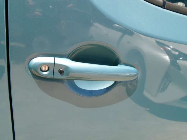 お車の知識がなくても大丈夫です！皆様のご来店をスタッフ一同、心よりお待ちしております。
