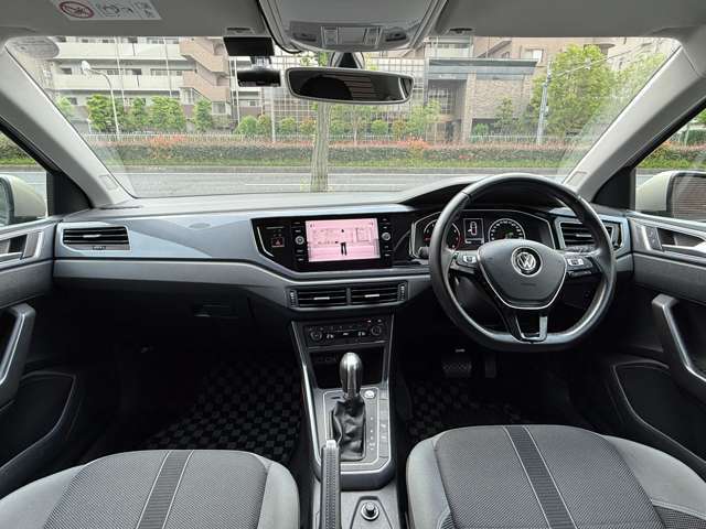 当店は中古車だからこそ綺麗な状態で乗って頂きたいので、カービューティープロのルームクリーニング付きです！