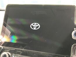 【10.5インチ　ディスプレイオーディオ】大画面のディスプレイはAppleCarPlayやAndroidAutoが利用可能。大きな画面でスマホナビアプリ等が利用いただけます♪