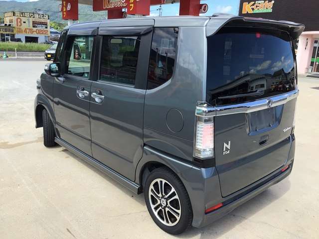【届出済未使用車の得する価格】大量仕入れにより車両価格が割安な上重量税は払い込み済みで、登録月によっては取得税もかかりません。