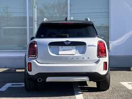 安心のネットワーク。全国148カ所（2025年2月現在）のMINI正規ディーラーのサービスセンターで整備・保証修理を受けることができます。