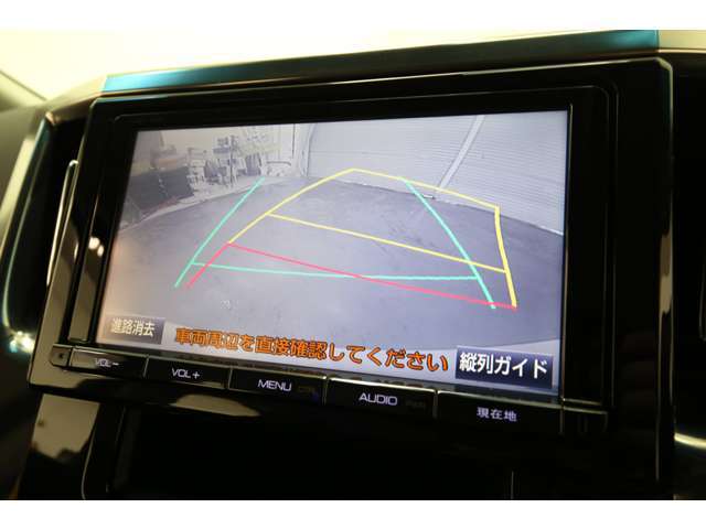 【純正9型SDナビ】後席個別再生機能付きで、多彩なメディアと最新のデバイスに対応した充実のオーディオです♪大型ディスプレイでデザインはもちろん視認性も操作性も良好で楽しいドライブをお手伝い致します！！