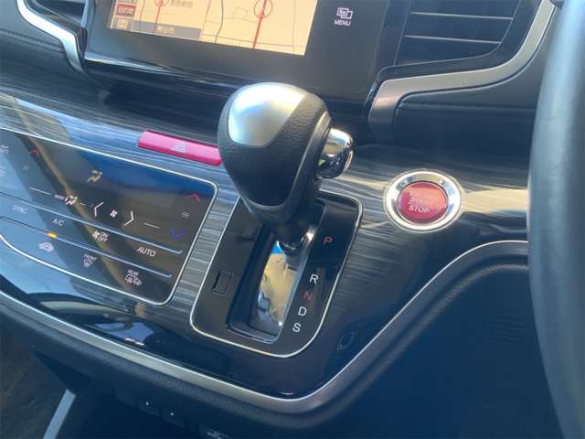 ご来店・現車確認等、ご希望のお客様は、事前に販売店までお問合せ下さいませ。