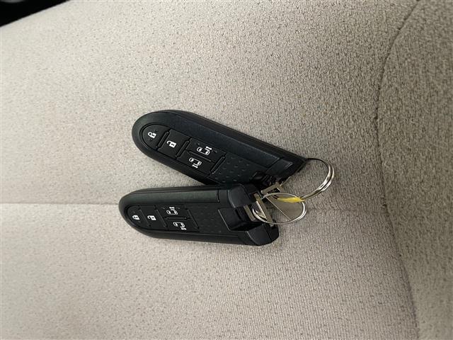 【付属品】このクルマ限定で使える装備品が付いています！使い方などはぜひ実際に店舗にお越しいただき、専門スタッフにお尋ねください！