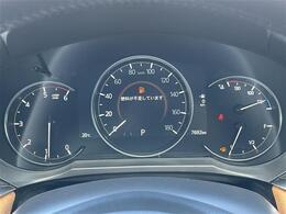 ODOメーターの表示値は7692kmです。店舗にて現車の確認もいただけますので、お電話で在庫のご確認の上是非ご来店くださいませ！！！