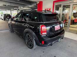 新車・中古車・買取のことならTAX長崎へおまかせ下さい！良質の中古車を多数在庫しておりますので、ぜひ実際に1度ご覧下さい。