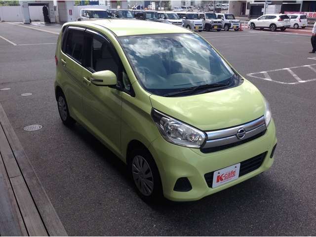 【届出済未使用車の得する価格】大量仕入れにより車両価格が割安な上重量税は払い込み済みで、登録月によっては取得税もかかりません。