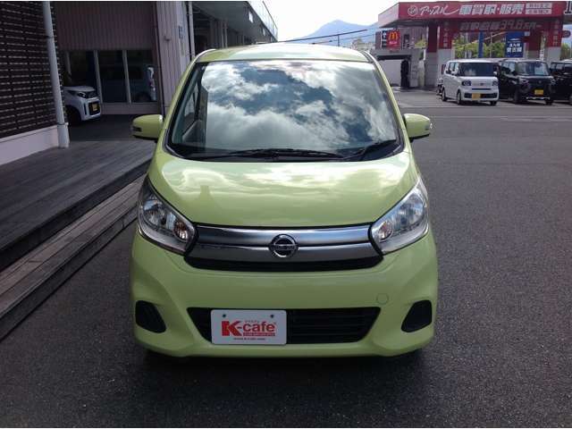 ケイカフェはオールメーカーのお車を取り揃えておりますので、1度のご来場でオールメーカーのお車を実際に見て比べていただくことが出来ます。試乗車も多数ご用意しておりますので、楽しく乗り比べしましょう！