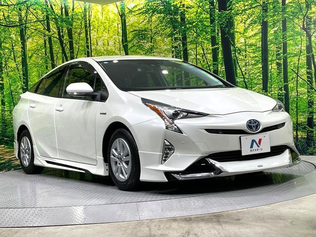 大好評のボディコーティング「弾スプラッシュコート」もご納車までに施工可能。通常のガラスコートと異なる、耐久年数6年の無機質ガラスコーティングが、ボディをキレイな状態に保ってくれます。