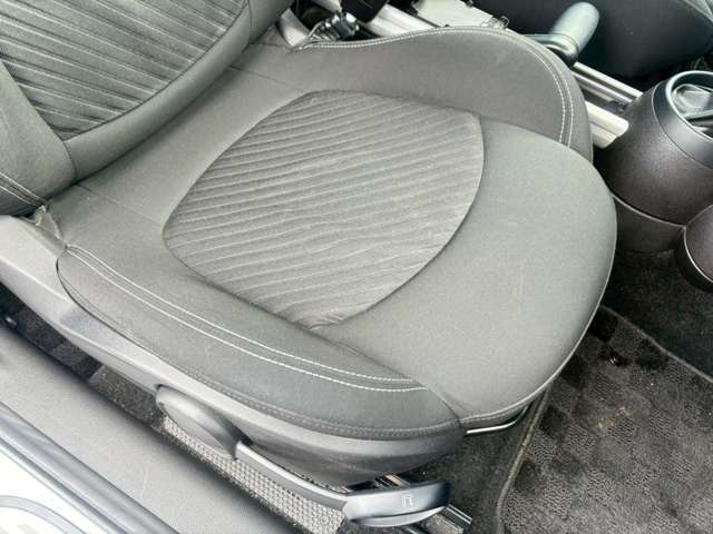 ご提供させて頂く車両本体価格に内外装クリーニング費用、法定点検整備【弊社提携の陸運局認証or指定整備工場にて実施】は全て含んでおります！ミニマムの消耗品は交換してご納車となりますのでご安心下さい。