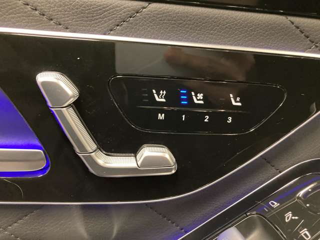 全国へのご納車を承っておりますので遠隔地のお客様にもご安心いただけます。（費用に関しましては、別途お見積りさせていただきます。）勿論、日本全国の正規ディーラーにて保証が受けられます。