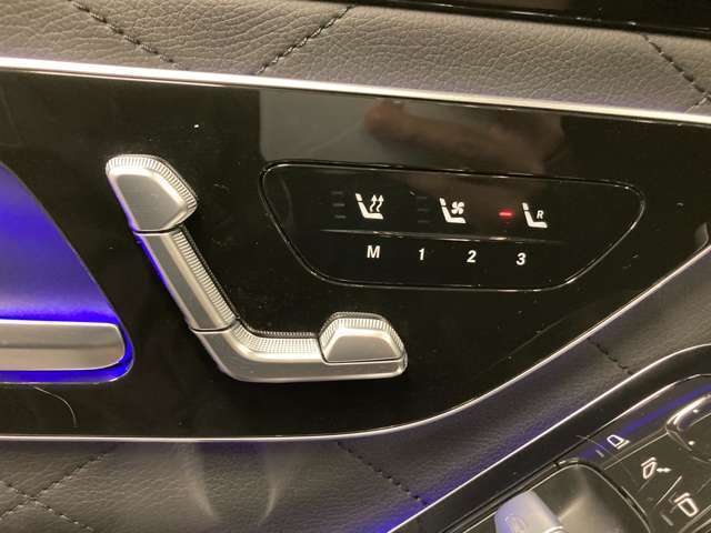 全国へのご納車を承っておりますので遠隔地のお客様にもご安心いただけます。（費用に関しましては、別途お見積りさせていただきます。）勿論、日本全国の正規ディーラーにて保証が受けられます。