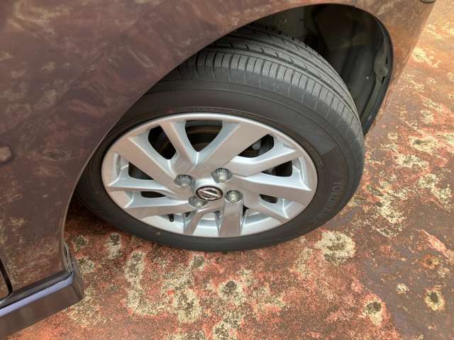 155/65R14タイヤと専用アルミホイル付き！冬タイヤは別途ご用意が必要です。ぜひご相談ください(^^♪