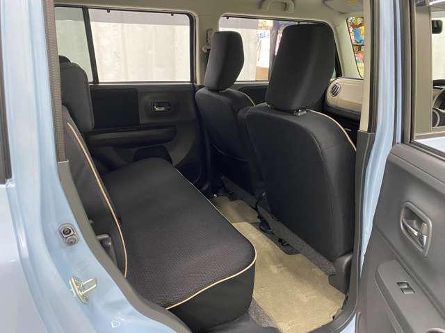 【ガラス張りの品質】　当社の展示車両にはAIS鑑定書とオートオークション会場の査定表を積み込んでいます。プライスボードの金額は諸経費込みのお支払い総額。品質も価格も百聞は一見に如かず。一目瞭然です。