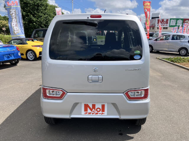 私達はお客様が楽しく、そして安全な車選びができますよう、分かりやすい情報開示を心がけております。価格の表示に関しては、支払総額を掲載する事で、初心者のお客様にも安心な情報をお届け致します。