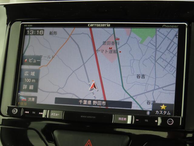 メモリーナビ装備で、知らない場所もあっという間に検索♪ちょっとしたお出かけや旅行もこれでバッチリですね。