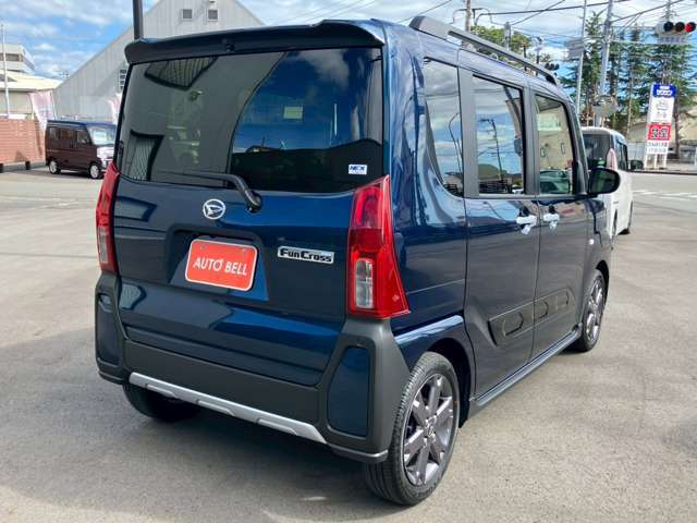 トータルにお客様のカーライフをサポートします！車両販売・整備・保険・買取など、お車に関わること全てにご対応させていただきます！