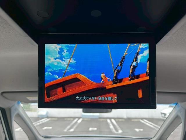 WECARSの展示場では実際に見て、触ってお車をお選びいただけます！知識の豊富な営業スタッフが様々なカーライフをご提案いたします！