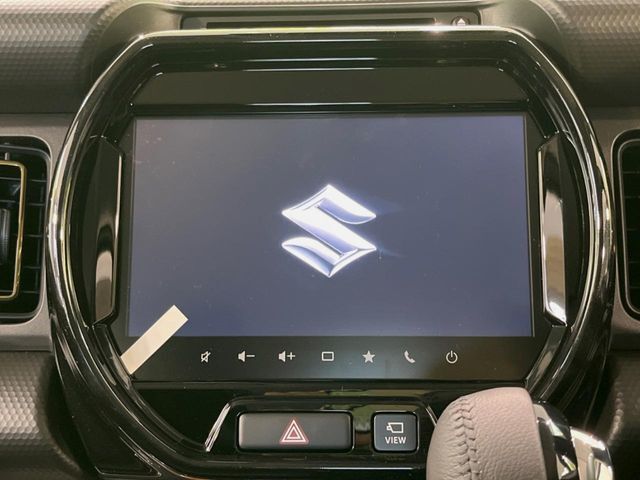 【メーカー純正ナビ】インテリアに溶け込むスタイリッシュな「専用設計」メーカーナビを装備♪視認性や操作性など基本性能にも優れ、より上質なカーライフをお楽しみいただけます。