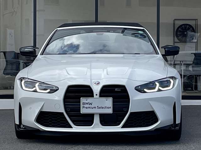 地域最大級の展示台数！お気に入りのお車があれば、ぜひステアリングを手にしてください。稀少モデルも鋭意取り揃え、幅広いニーズにお応え致します。スタッフ一同皆様のご来店を心よりお待ち申し上げます。