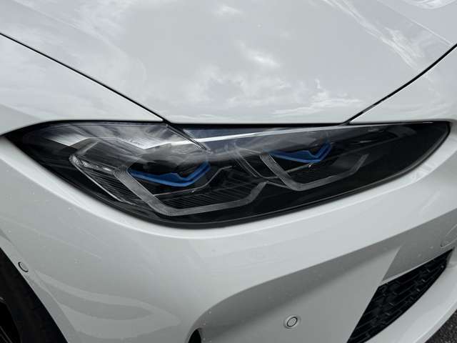 時を経ても深い魅力を放ち続けるBMW。より快適にお乗り頂くためにサポートプログラムをご用意しております。※認定中古車保証は登録日より最長4年間まで延長が可能です。