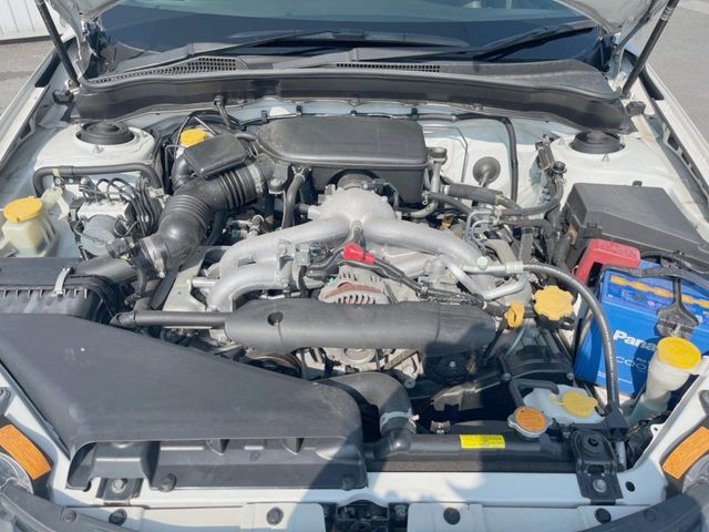 親切・丁寧な専門メカニックスタッフが応対！・車検・点検整備・事故等の修理などアフターサービスも安心。お車のカスタマイズもネクステージのサービススタッフまでご相談ください！