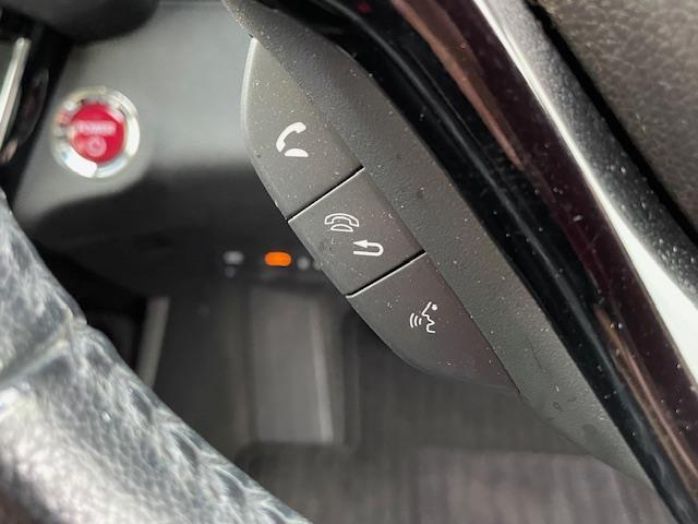 快適なドライブを楽しむための機能が装備されています！運転席から触れるので、使いやすいです！