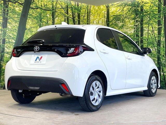 ☆全国のネクステージからお取り寄せが可能※！遠方の店舗に展示してあるクルマが気になる場合も、最寄りの店舗でご覧いただくことが可能です！是非私たちに要望をお聞かせください！※別途費用