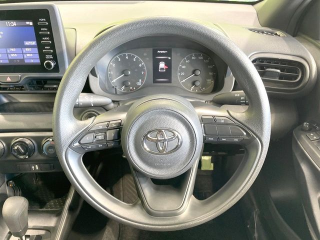 【ステアリングスイッチ】運転中、前方から目線をそらすことなく、オーディオ等の操作が可能な便利機能！安心＆快適なドライブを演出してくれます♪