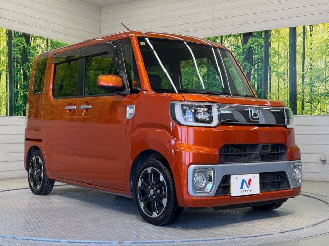 大好評のボディコーティング「弾スプラッシュコート」もご納車までに施工可能。通常のガラスコートと異なる、耐久年数6年の無機質ガラスコーティングが、ボディをキレイな状態に保ってくれます。