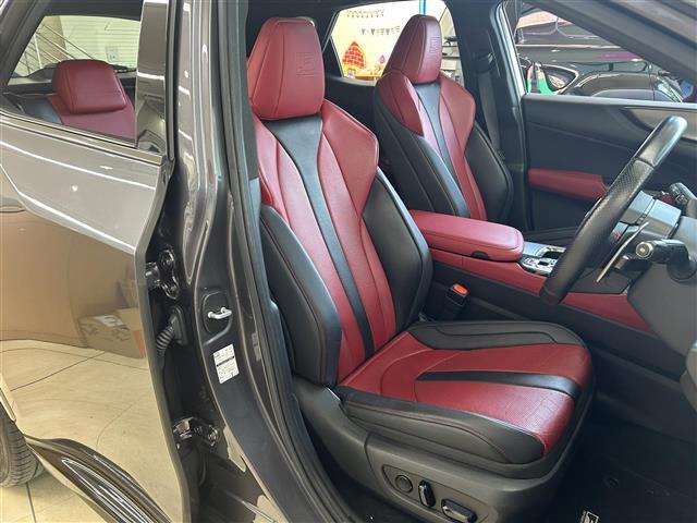 商談ルームにはキッズルームも完備しています☆お子様連れでもゆっくりとお車をお選びいただけます！