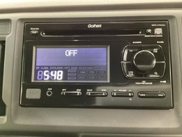 純正CD・USBコンポにはCD再生のほかに、AUX入力端子・USB端子がついてますので外部入力から音楽などを楽しめます。