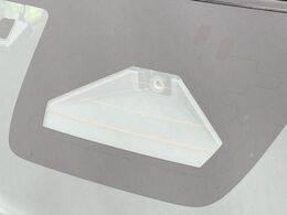 【スズキ　セーフティサポート】走行中に前方の車両等を認識し、衝突しそうな時は警報とブレーキで衝突回避と被害軽減をアシスト。より安全にドライブをお楽しみいただけます。