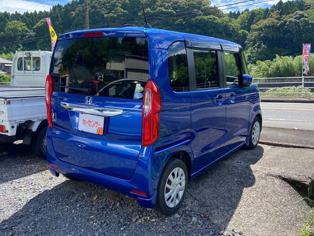 整備はその車種の不具合が発生しそうな部分を重点的に点検し、納車後本当にトラブルが発生しないように日々点検中です♪