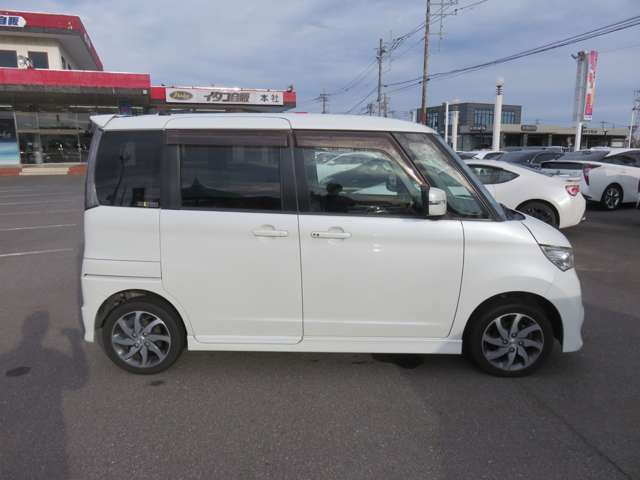 遠方販売でもご自宅までお車をお届けする事も可能です。書類のやり取りや手続きも出来る限り分かりやすくご説明させていただきます。