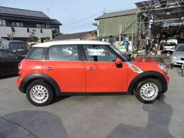 キーレス1本及びミラー動作確認済みですよ！スペア付きで安心の1台！