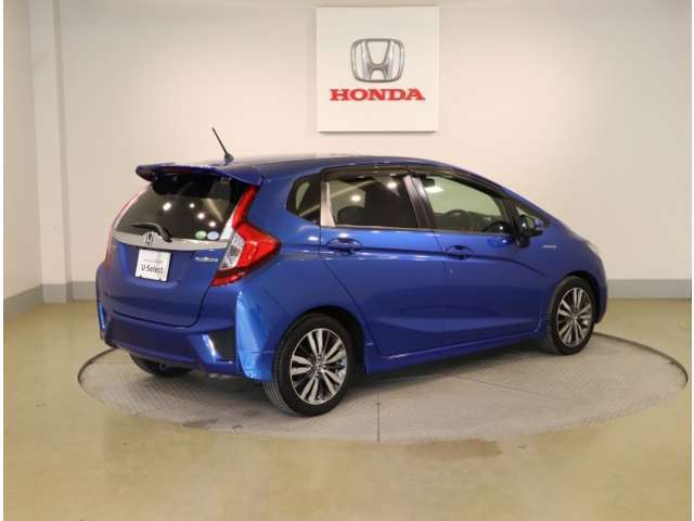 Honda認定中古車ディーラーだからこそ「安心 安全 信頼 満足」のサービスを提供いたします。保証制度やメンテンスパックはもちろん、安心のための自動車保険にJAFなども取り扱っております。