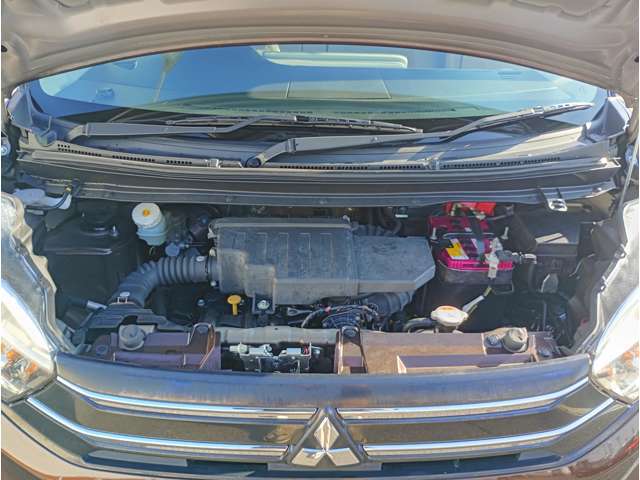 エンジンルーム内もしっかりクリーニング済みです！！！隅々まで見てください！！！修復歴もございません！！！