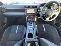 グループ総在庫数約30，000台！！全国の系列店からメーカー・車種問わずご紹介出来るので、あなたにピッタリのお車が見つかるはずです♪まずはお問い合わせ下さい☆