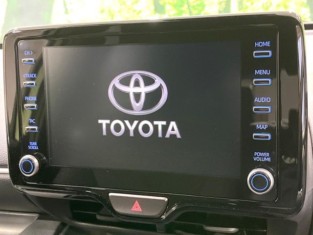 【メーカー純正ナビ】インテリアに溶け込むスタイリッシュな「専用設計」メーカーナビを装備♪視認性や操作性など基本性能にも優れ、より上質なカーライフをお楽しみいただけます。