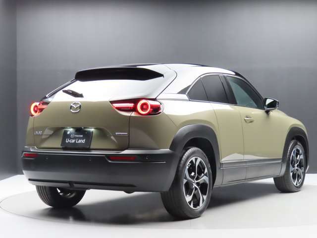 【マツダ認定U-Car PREMIUM】弊社試乗車が、中古車として販売開始！走行1,500Kmの禁煙車で、内外装非常にキレイな状態です。更にプレミアムクリーニングで磨き込み、マツダ認定U-Car PREMIUMを取得しました。ぜひ！
