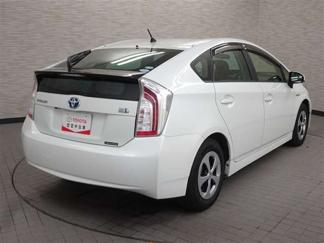 走りにこだわりながら収納力も持ち合わせたお車です。荷物を載せて軽快なドライブを楽しめますよ♪